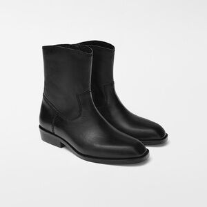 LEATHER COWBOY ANKLE BOOT